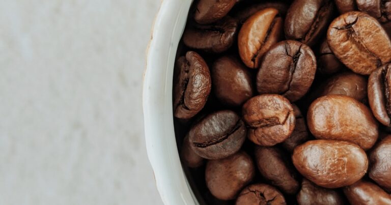 Koffie afbeelding bij koffiemachine-kantoor