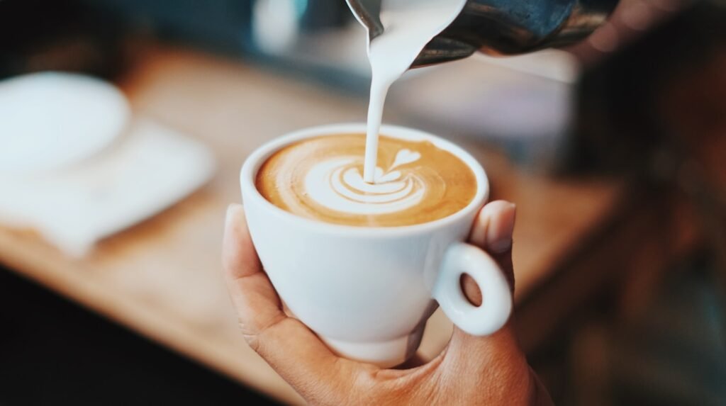 welke melk schuimt het best voor latte
